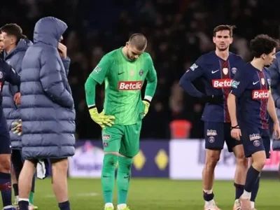 Luis Enrique ‘lạc quan tếu’ sau thất bại sốc của PSG: ‘Chúng tôi chơi quá tốt để thua!’