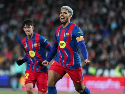 Araujo Bùng Nổ Cảm Xúc, Ghi Bàn Thắng Xúc Động Giữa Lùm Xùm Tin Đồn Rời Barca