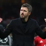 Sốc: Michael Carrick sắp chính thức 'lên ngôi' HLV trưởng MU? 1