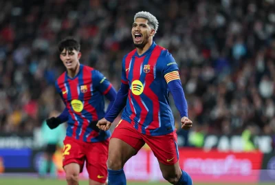 Araujo Bùng Nổ Cảm Xúc, Ghi Bàn Thắng Xúc Động Giữa Lùm Xùm Tin Đồn Rời Barca 1