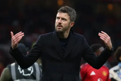 Sốc: Michael Carrick sắp chính thức 'lên ngôi' HLV trưởng MU? 1