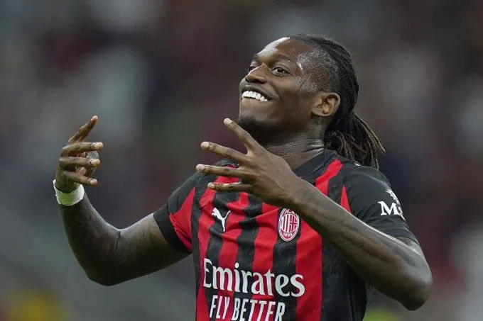 PSG nhắm Leao nếu Dembele ra đi